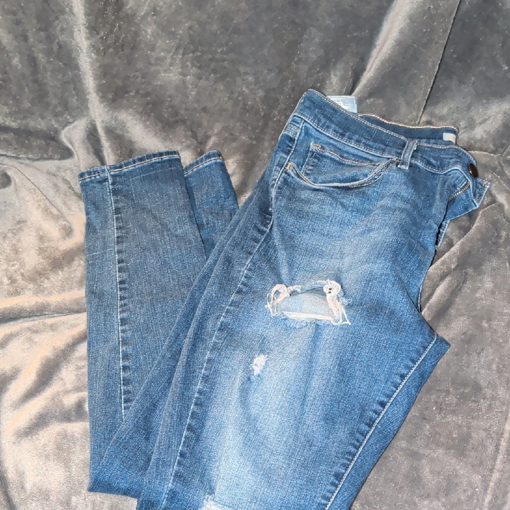 Levi's Women's Blue Distressed 710 Super Skinny Jeans
